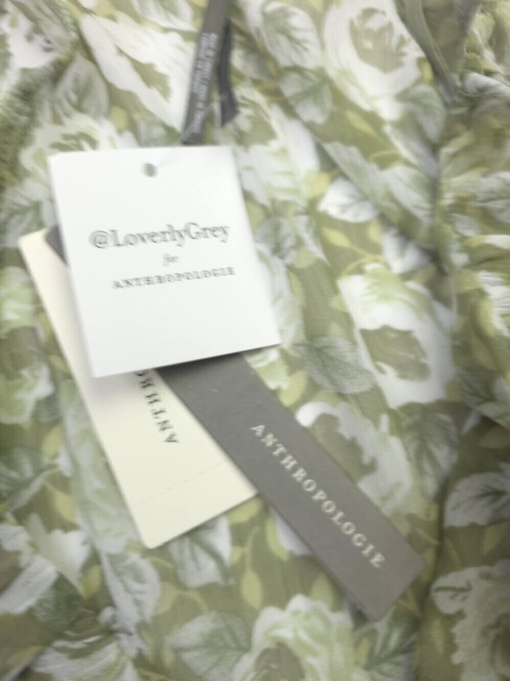 New Anthropologie Loverly Grey Green Floral Ruffle V-Neck Mini Dress Sz M - Picture 3 of 11